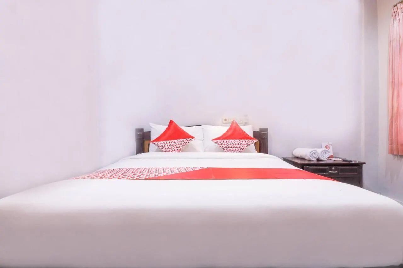 Oyo 2411 Taman Mekar Beach Inn 2 Kuta Lombok 2*,  Indonésie